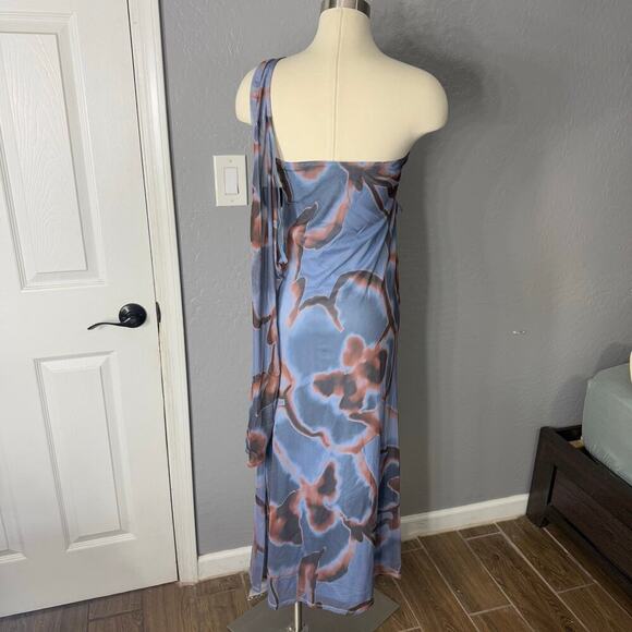 ASOS DESIGN midi dress with wrap around one shoulder in floral print, M - Picture 2 of 7